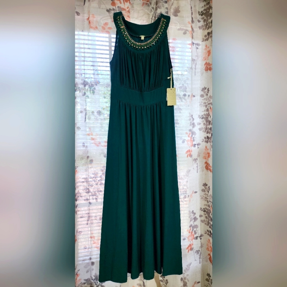 Sandiva Sz L emerald green bejeweled neck sleeveless maxi dress
